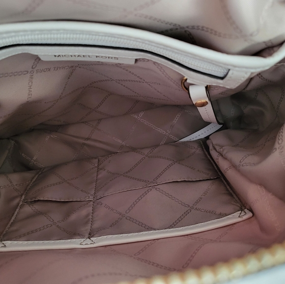 Michael Kors Rhea backpack - Picture 2 of 11